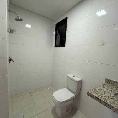 Apartamentos com 69m², 2 quartos, 1 suíte, 1 garagem, no bairro Coqueiros em Florianópolis