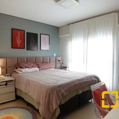 Apartamentos com 118m², 3 quartos, 3 suítes, 2 garagens, no bairro Kobrasol em São José