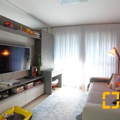 Apartamentos com 118m², 3 quartos, 3 suítes, 2 garagens, no bairro Kobrasol em São José