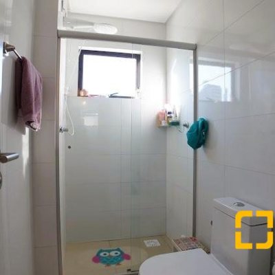 Apartamentos com 118m², 3 quartos, 3 suítes, 2 garagens, no bairro Kobrasol em São José