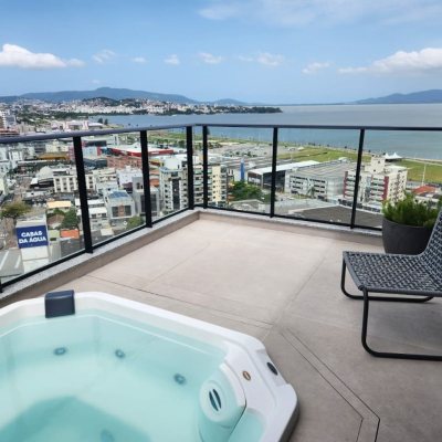 Apartamentos com 77m², 2 quartos, 1 suíte, 2 garagens, no bairro Kobrasol em São José