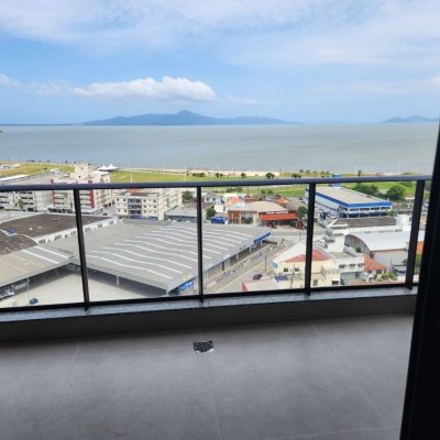 Apartamentos com 77m², 2 quartos, 1 suíte, 2 garagens, no bairro Kobrasol em São José