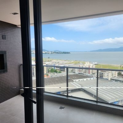 Apartamentos com 77m², 2 quartos, 1 suíte, 2 garagens, no bairro Kobrasol em São José