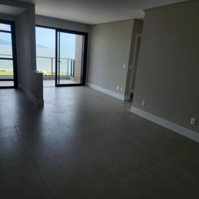 Apartamentos com 77m², 2 quartos, 1 suíte, 2 garagens, no bairro Kobrasol em São José