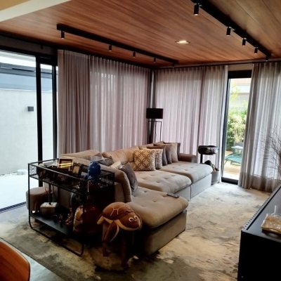 Casa Residencial com 180m², 3 quartos, 1 suíte, 2 garagens, no bairro Rio Tavares em Florianópolis