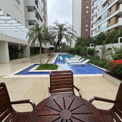 Apartamentos com 165m², 2 quartos, 2 suítes, 2 garagens, no bairro Agronômica em Florianópolis