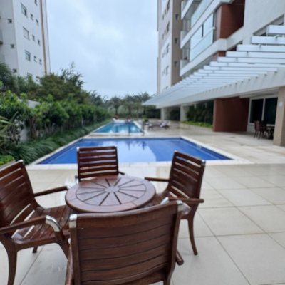Apartamentos com 165m², 2 quartos, 2 suítes, 2 garagens, no bairro Agronômica em Florianópolis