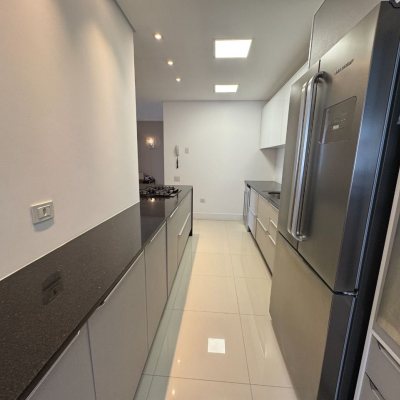Apartamentos com 165m², 2 quartos, 2 suítes, 2 garagens, no bairro Agronômica em Florianópolis
