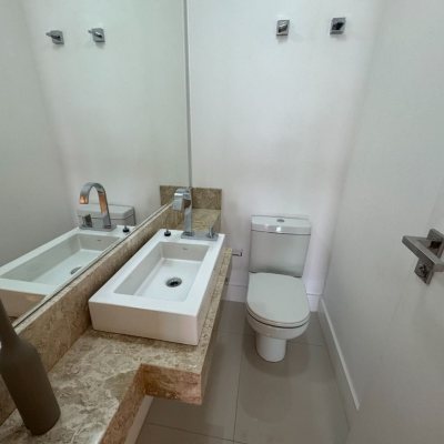 Apartamentos com 165m², 2 quartos, 2 suítes, 2 garagens, no bairro Agronômica em Florianópolis
