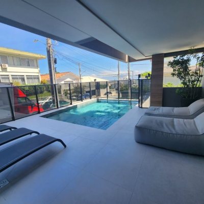 Apartamentos com 100m², 2 quartos, 2 suítes, 1 garagem, no bairro Coqueiros em Florianópolis