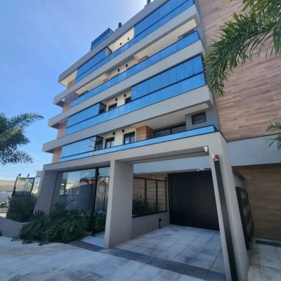 Apartamentos com 100m², 2 quartos, 2 suítes, 1 garagem, no bairro Coqueiros em Florianópolis