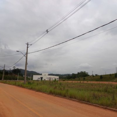 Terreno Comercial/Residencial com 375m², no bairro Areias De Baixo em Governador Celso Ramos