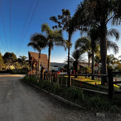 Terrenos Residenciais com 1000m², no bairro Invernadinha em Rancho Queimado