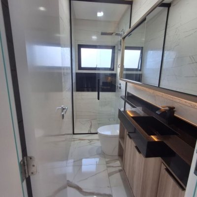 Casa Residencial com 112m², 3 quartos, 1 suíte, 2 garagens, no bairro Potecas em São José