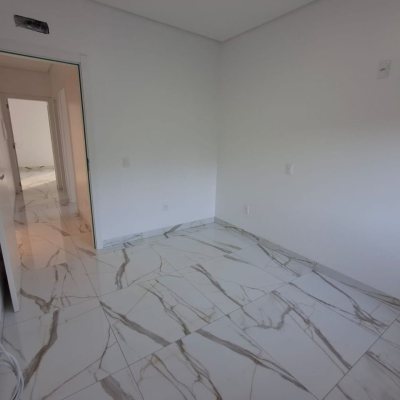 Casa Residencial com 112m², 3 quartos, 1 suíte, 2 garagens, no bairro Potecas em São José
