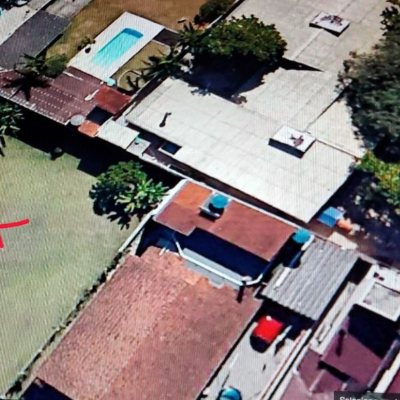 Terrenos Residenciais com 522m², no bairro Sambaqui em Florianópolis
