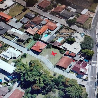 Terrenos Residenciais com 522m², no bairro Sambaqui em Florianópolis