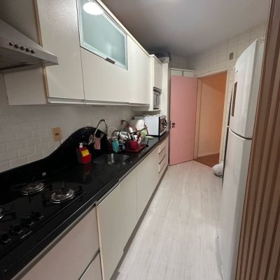 Apartamentos com 91m², 3 quartos, 1 suíte, 1 garagem, no bairro Coqueiros em Florianópolis