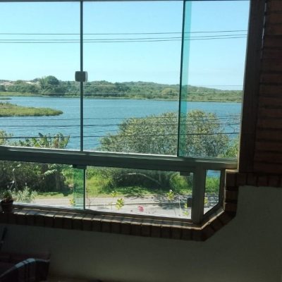 Apartamentos com 490m², 6 quartos, 1 suíte, 4 garagens, no bairro Campeche em Florianópolis