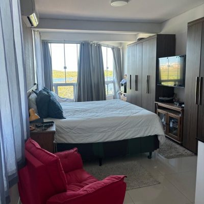 Apartamentos com 490m², 6 quartos, 1 suíte, 4 garagens, no bairro Campeche em Florianópolis