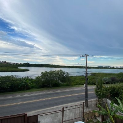 Apartamentos com 490m², 6 quartos, 1 suíte, 4 garagens, no bairro Campeche em Florianópolis