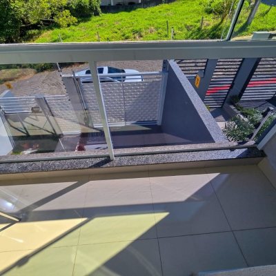 Casa Residencial com 92m², 2 quartos, 2 garagens, no bairro Serraria em São José