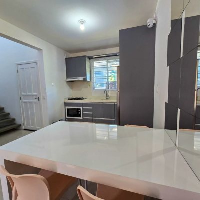 Casa Residencial com 92m², 2 quartos, 2 garagens, no bairro Serraria em São José