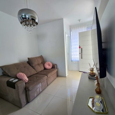 Casa Residencial com 92m², 2 quartos, 2 garagens, no bairro Serraria em São José