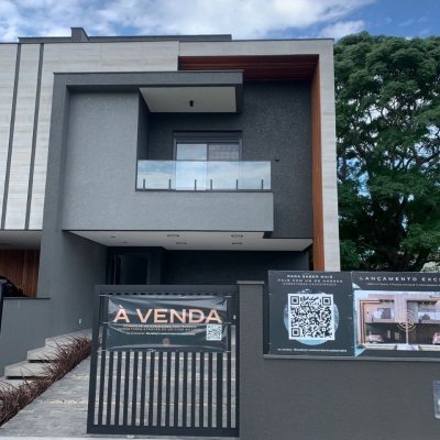 Casa Residencial com 200m², 3 quartos, 3 suítes, 4 garagens, no bairro Rio Tavares em Florianópolis