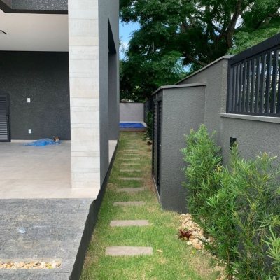 Casa Residencial com 200m², 3 quartos, 3 suítes, 4 garagens, no bairro Rio Tavares em Florianópolis