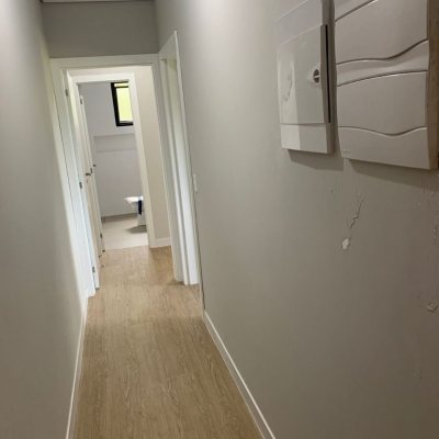 Casa Residencial com 200m², 3 quartos, 3 suítes, 4 garagens, no bairro Rio Tavares em Florianópolis