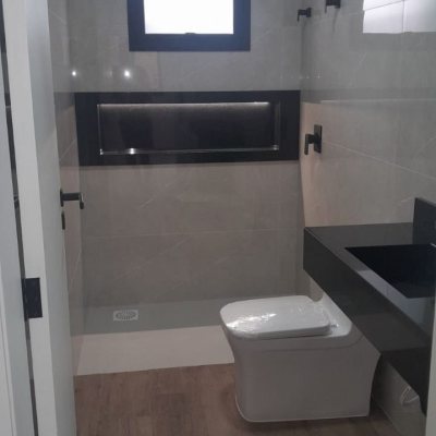 Casa Residencial com 202m², 3 quartos, 1 suíte, 2 garagens, no bairro Pedra Branca em Palhoça