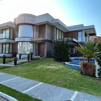 Casa em Condomínio com 782m², 5 quartos, 5 suítes, 12 garagens, no bairro Ingleses do Rio Vermelho em Florianópolis