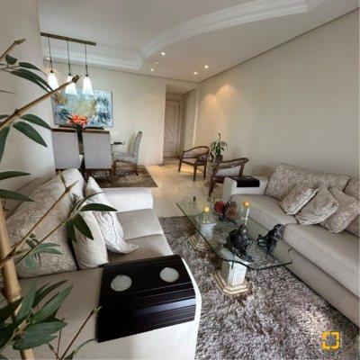 Apartamentos com 116m², 3 quartos, 1 suíte, 1 garagem, no bairro Estreito em Florianópolis