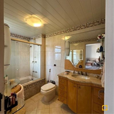 Apartamentos com 116m², 3 quartos, 1 suíte, 1 garagem, no bairro Estreito em Florianópolis