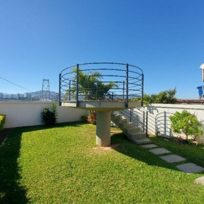 Apartamentos com 116m², 3 quartos, 1 suíte, 1 garagem, no bairro Estreito em Florianópolis