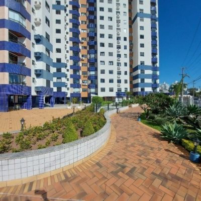 Apartamentos com 116m², 3 quartos, 1 suíte, 1 garagem, no bairro Estreito em Florianópolis