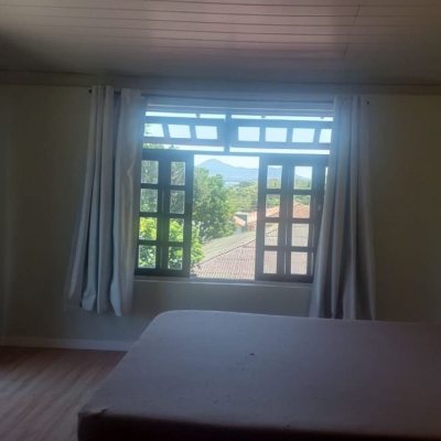 Casa Residencial com 530m², 5 quartos, 8 garagens, no bairro Lagoa Da Conceição em Florianópolis