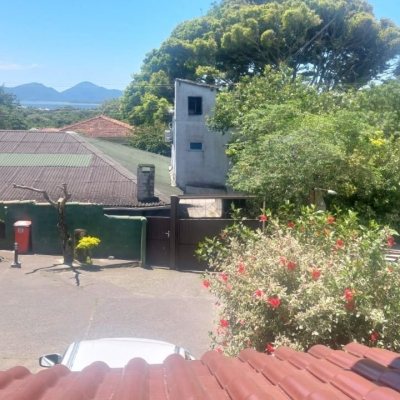 Casa Residencial com 530m², 5 quartos, 8 garagens, no bairro Lagoa Da Conceição em Florianópolis
