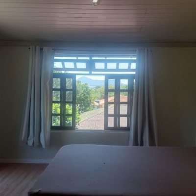 Casa Residencial com 530m², 5 quartos, 8 garagens, no bairro Lagoa Da Conceição em Florianópolis