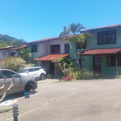 Casa Residencial com 530m², 5 quartos, 8 garagens, no bairro Lagoa Da Conceição em Florianópolis