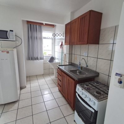 Predio com 1539m², 21 garagens, no bairro Canasvieiras em Florianópolis