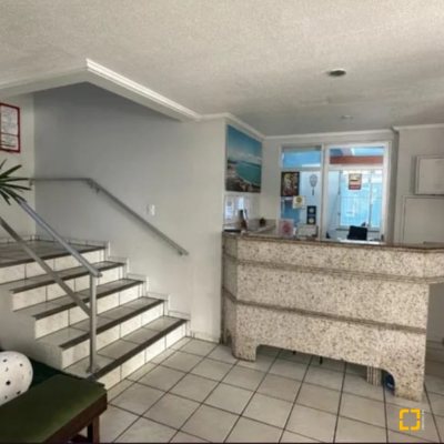 Predio com 1539m², 21 garagens, no bairro Canasvieiras em Florianópolis