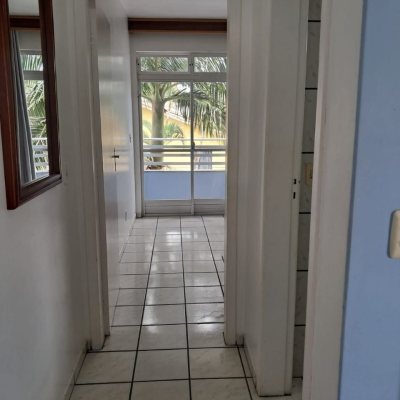 Predio com 1539m², 21 garagens, no bairro Canasvieiras em Florianópolis