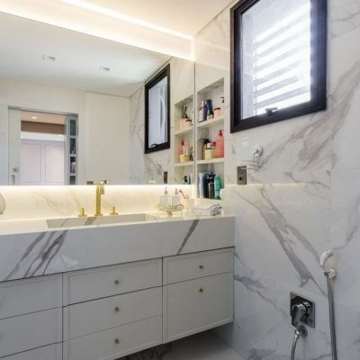 Apartamentos com 250m², 3 quartos, 3 suítes, 2 garagens, no bairro Agronômica em Florianópolis