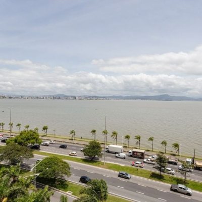 Apartamentos com 250m², 3 quartos, 3 suítes, 2 garagens, no bairro Agronômica em Florianópolis