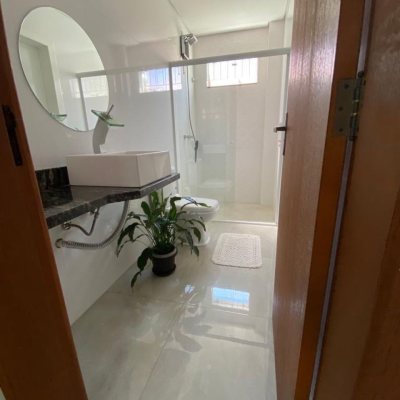 Casa Residencial com 360m², 4 quartos, 3 suítes, 2 garagens, no bairro Ingleses do Rio Vermelho em Florianópolis