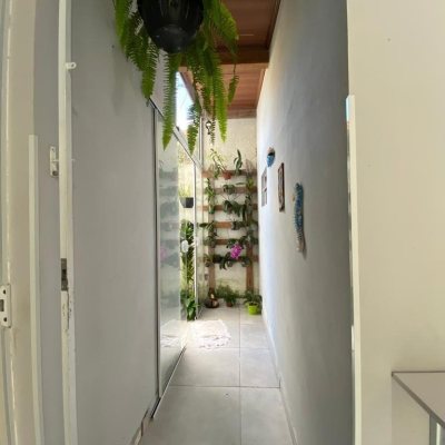 Casa Residencial com 360m², 4 quartos, 3 suítes, 2 garagens, no bairro Ingleses do Rio Vermelho em Florianópolis