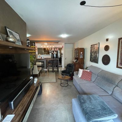 Apartamentos com 82m², 2 quartos, 1 suíte, 1 garagem, no bairro Itacorubi em Florianópolis