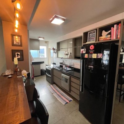 Apartamentos com 82m², 2 quartos, 1 suíte, 1 garagem, no bairro Itacorubi em Florianópolis